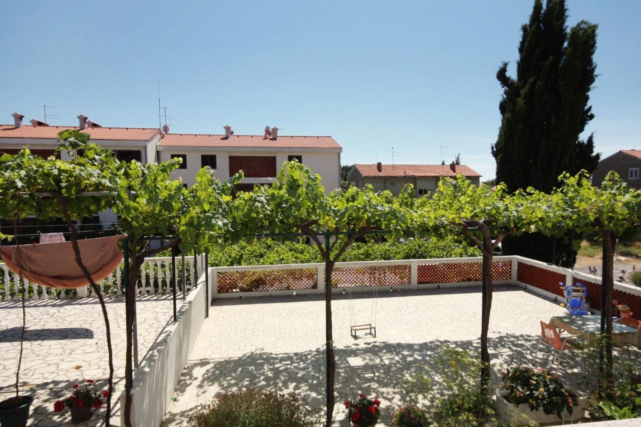 Apartments And Rooms With Parking Space Palit, Rab - 5061 Exterior foto