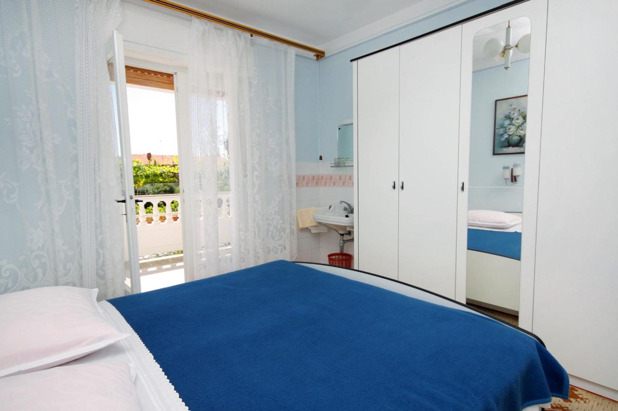 Apartments And Rooms With Parking Space Palit, Rab - 5061 Cameră foto